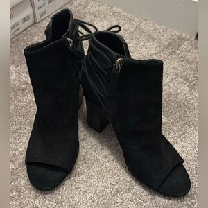 Black Peep-Toe Block Heel Ankle Boots - Women